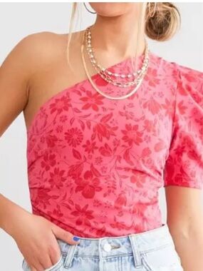 #1084 Free People “Something Bout You” Hot Pink Floral Bodysuit/Puff Sleeve